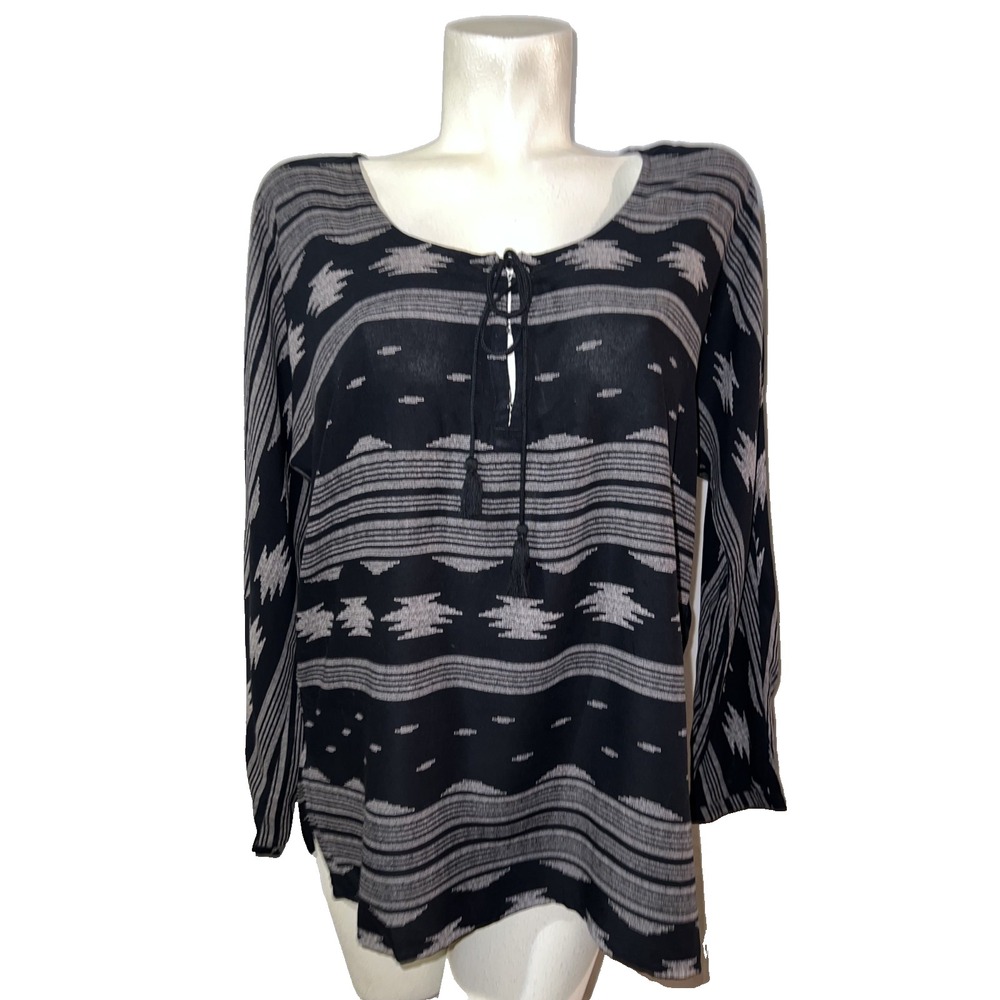 Old‎ Navy Womens Medium Black Grey Southwestern Geometric Tassel Tie Blouse Top